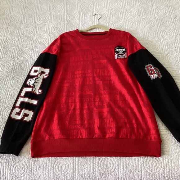 Chicago Bulls NBA Red/Black “Established 1966" Long Sleeve Sweatshirt Mens Size - Picture 11 of 13